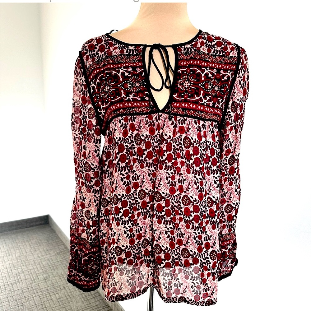 Zara boho tassel lace tunic w/ long sleeve M